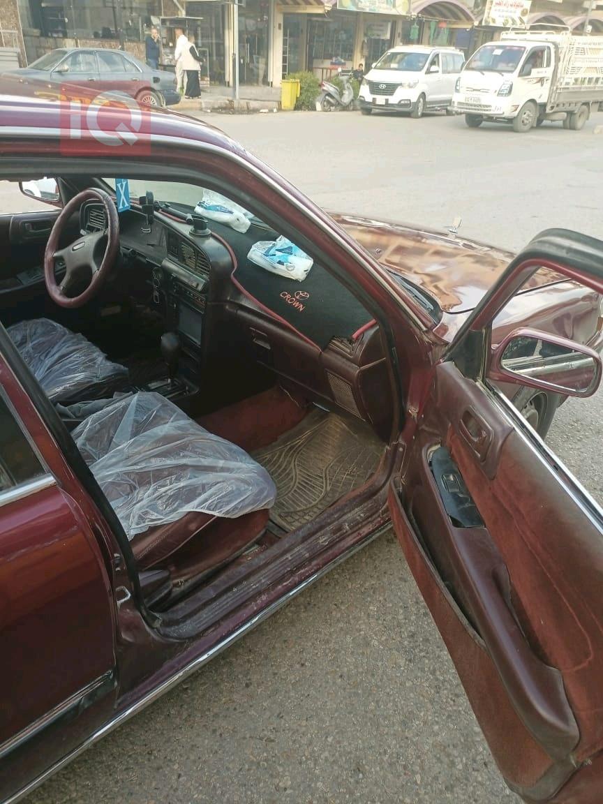 تۆیۆتا کراون